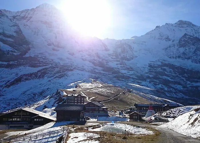 Hytte Bergrestaurant Kleine Scheidegg